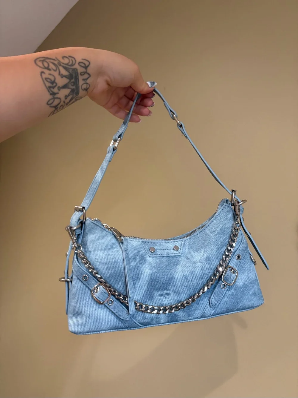 Aldo Light Blue Shoulder Bag with Chain Accent like new with crossbody strap